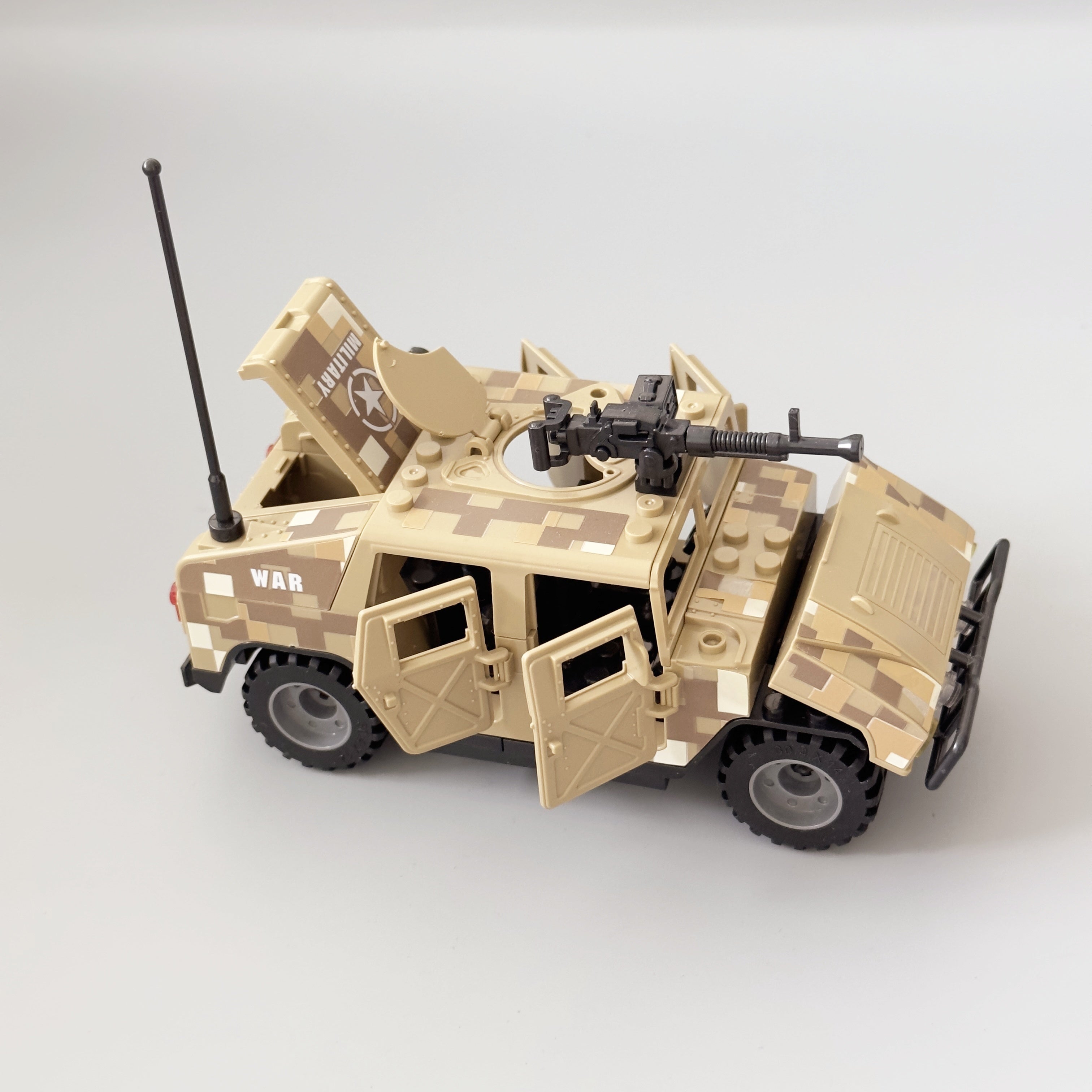 Hummer bouwset in geel - Militair speelgoed, geschikt voor Halloween en Kerstmis.