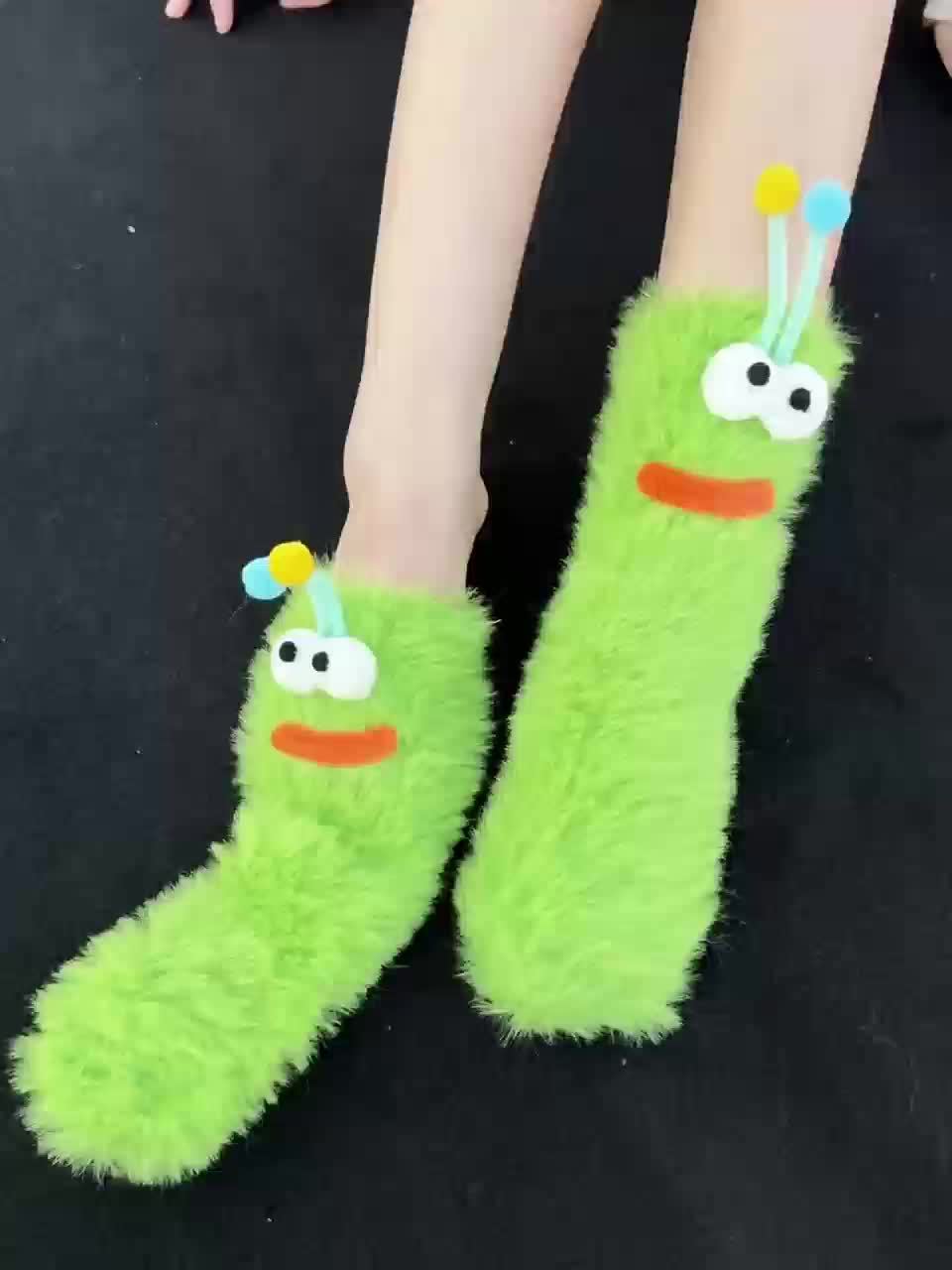 Set van 2 grappige sokken - zachte warme mid-calf dames sokken met grote ogen & mond design