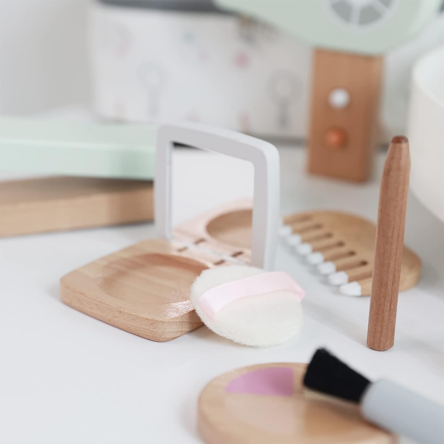 Houten Make-up Speelset | 16-delige Fantasiesalon Kit | Cadeau voor Meisjes 3+ Jaar