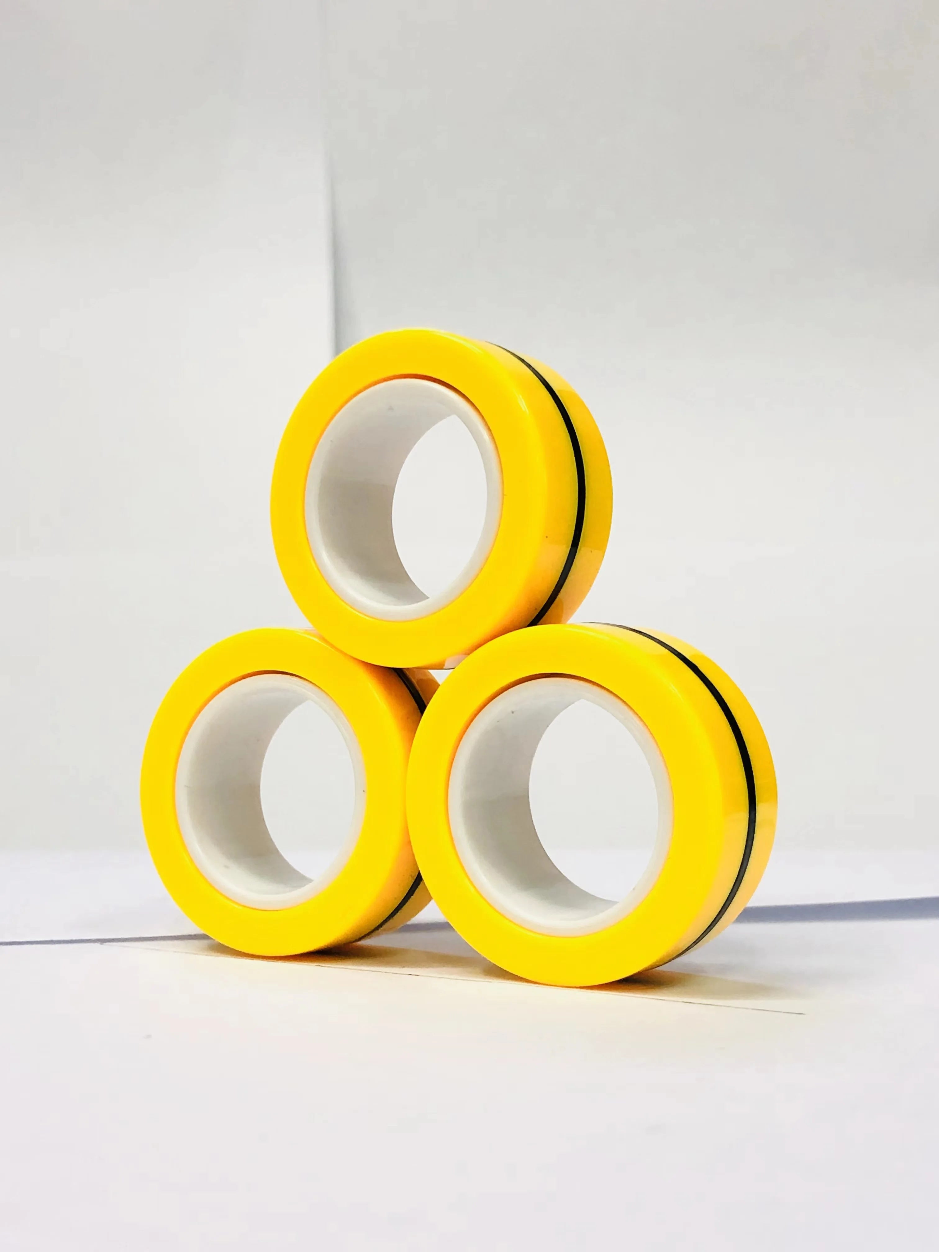 3 stuks vinger magnetische ringen | Kleurrijke fidget speelgoed set voor volwassenen en kinderen, magneet spinner ringen voor stressverlichting