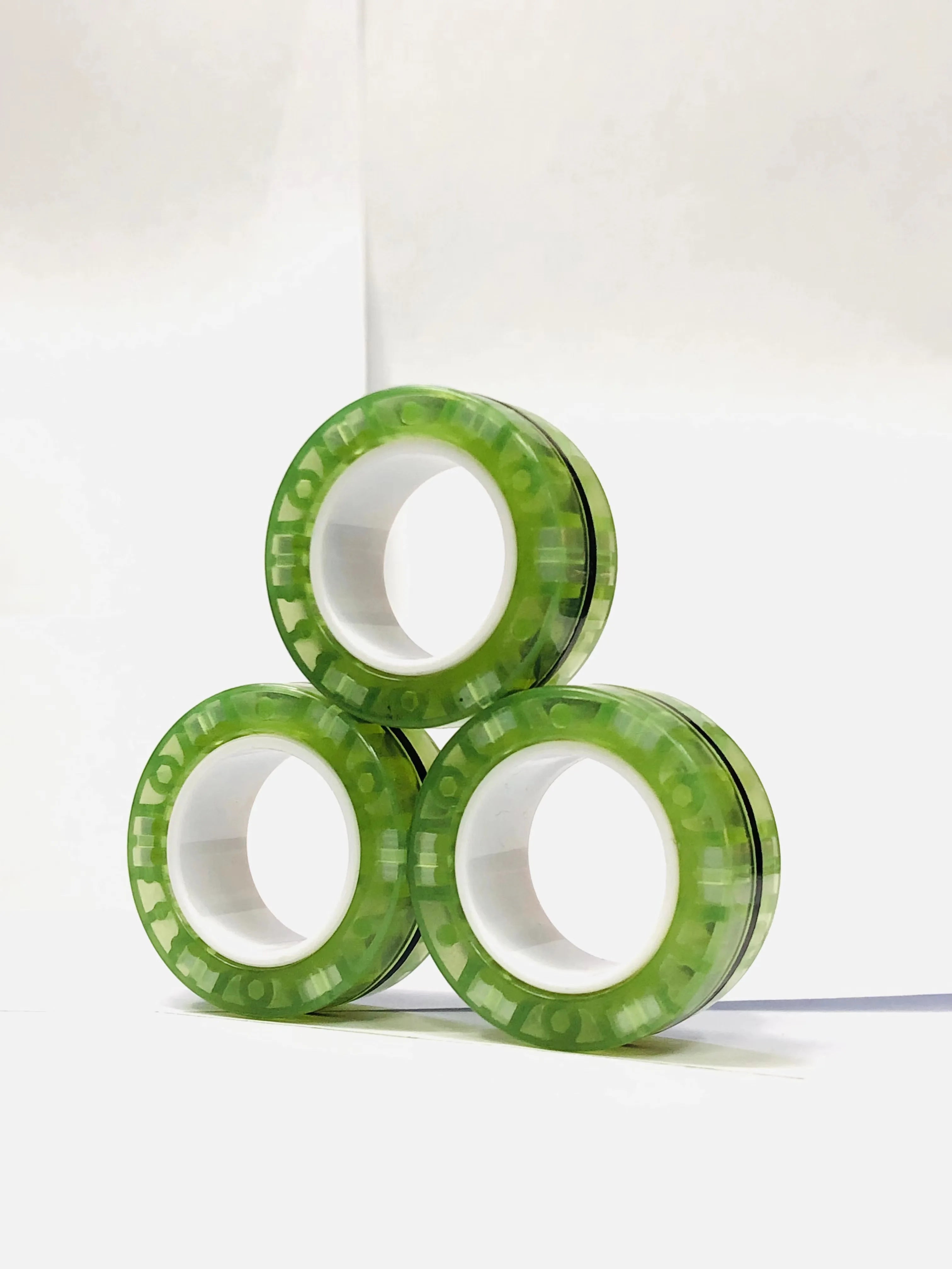 3 stuks vinger magnetische ringen | Kleurrijke fidget speelgoed set voor volwassenen en kinderen, magneet spinner ringen voor stressverlichting