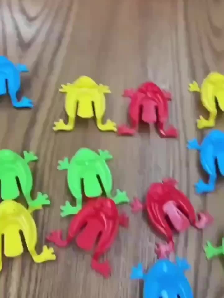 Springende Kikkers Spel voor Kinderen vanaf 3 Jaar - 15 Stuks Kikkertjes Speelgoed met Emmer voor Jongens en Meisjes - Ideaal als Feestspel en Uitdeelcadeautjes