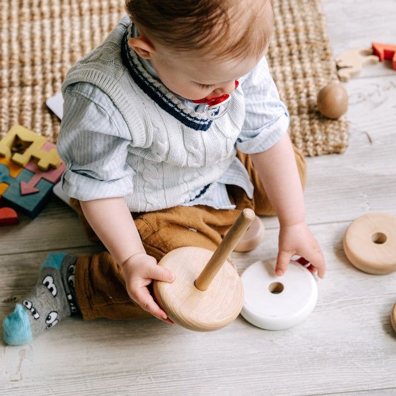 De Magische Wereld van Baby Speelgoed: Wat is Belangrijk bij de Keuze?