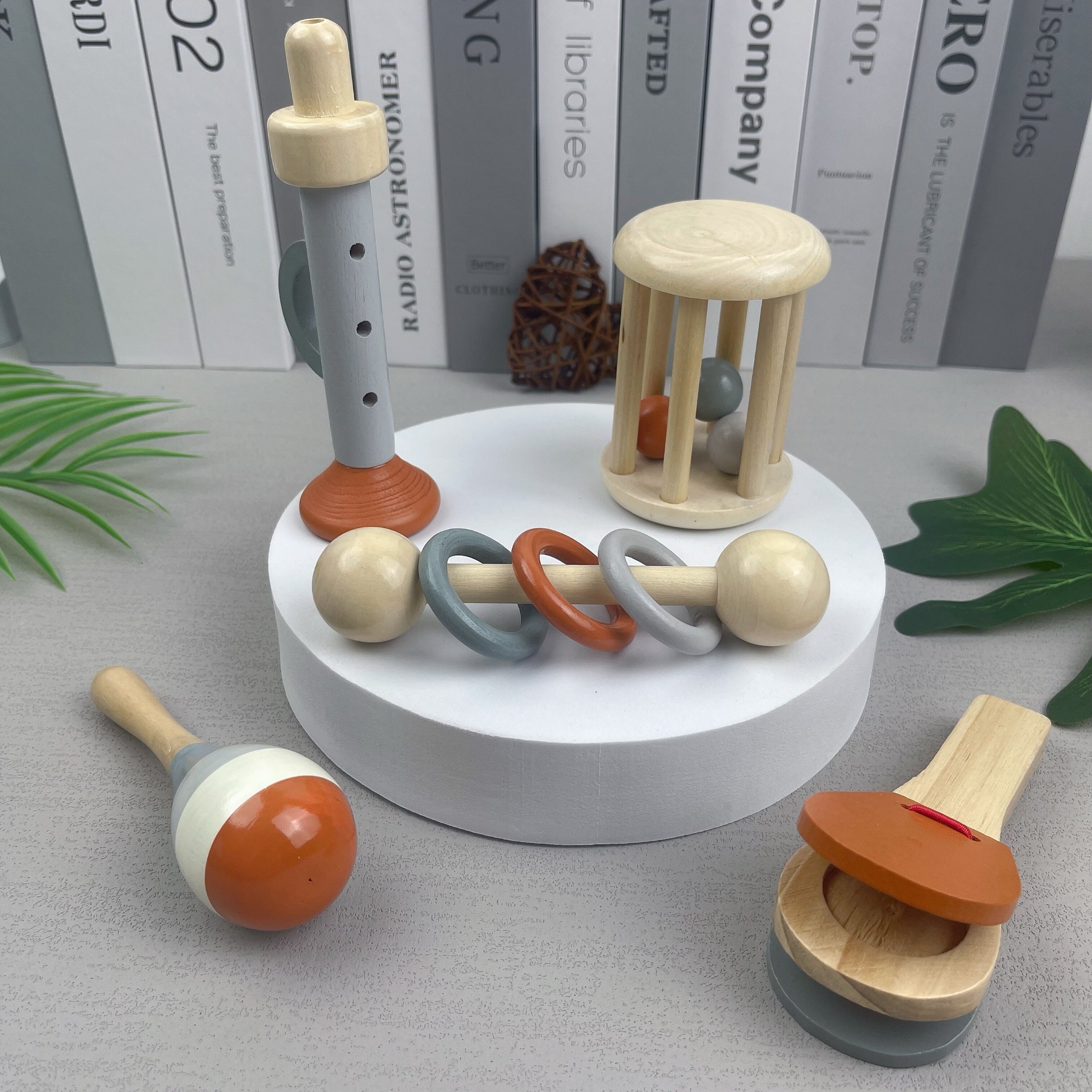 Vijfdelige Set Orff Muziekinstrumenten Houten Speelgoed | Bel, Handgrijprammelaar, Zandhamer, Becken en Ring Combinatieset | Geschikt voor Kalmerende 18-Maand-Oude Kinderen