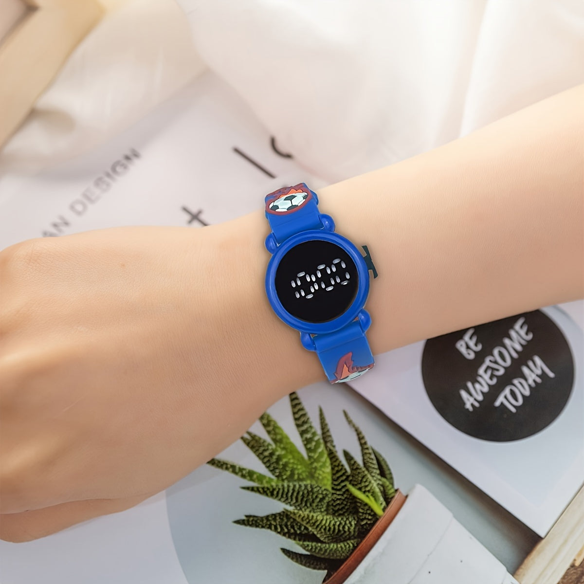 Blauwe LED Soccer Flame Watch – Trendy & Cool Horloge voor Kinderen