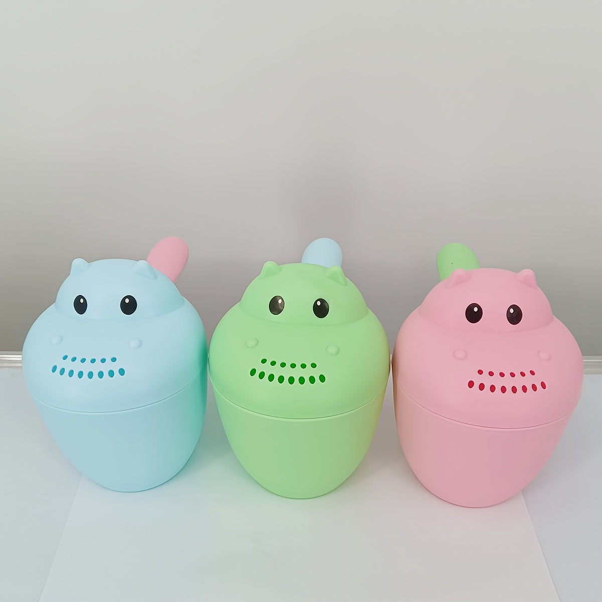 Baby Spoelbeker met Handvat | Zachte Shampoo Beker Beschermt Ogen tijdens Baden