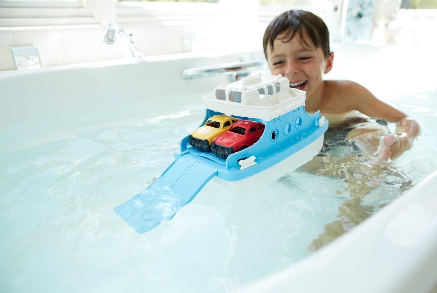 Milieuvriendelijke Veerboot Bad Speelgoed | Inclusief 2 Mini Auto’s, Veilig & Duurzaam, 100% Gerecycled Plastic, BPA-vrij
