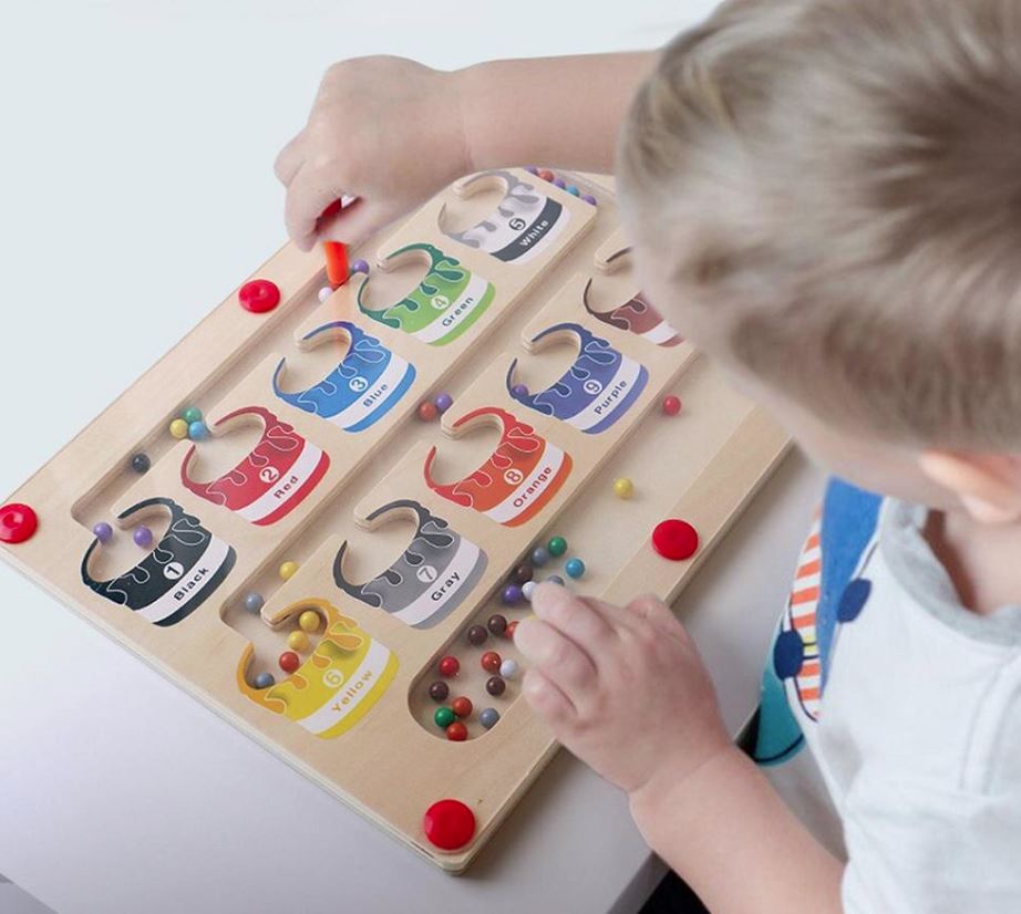 MagneticMaze™ – Magnetisch Kleur- en Cijferdoolhof | Montessori Speelgoed (1–6 jaar)
