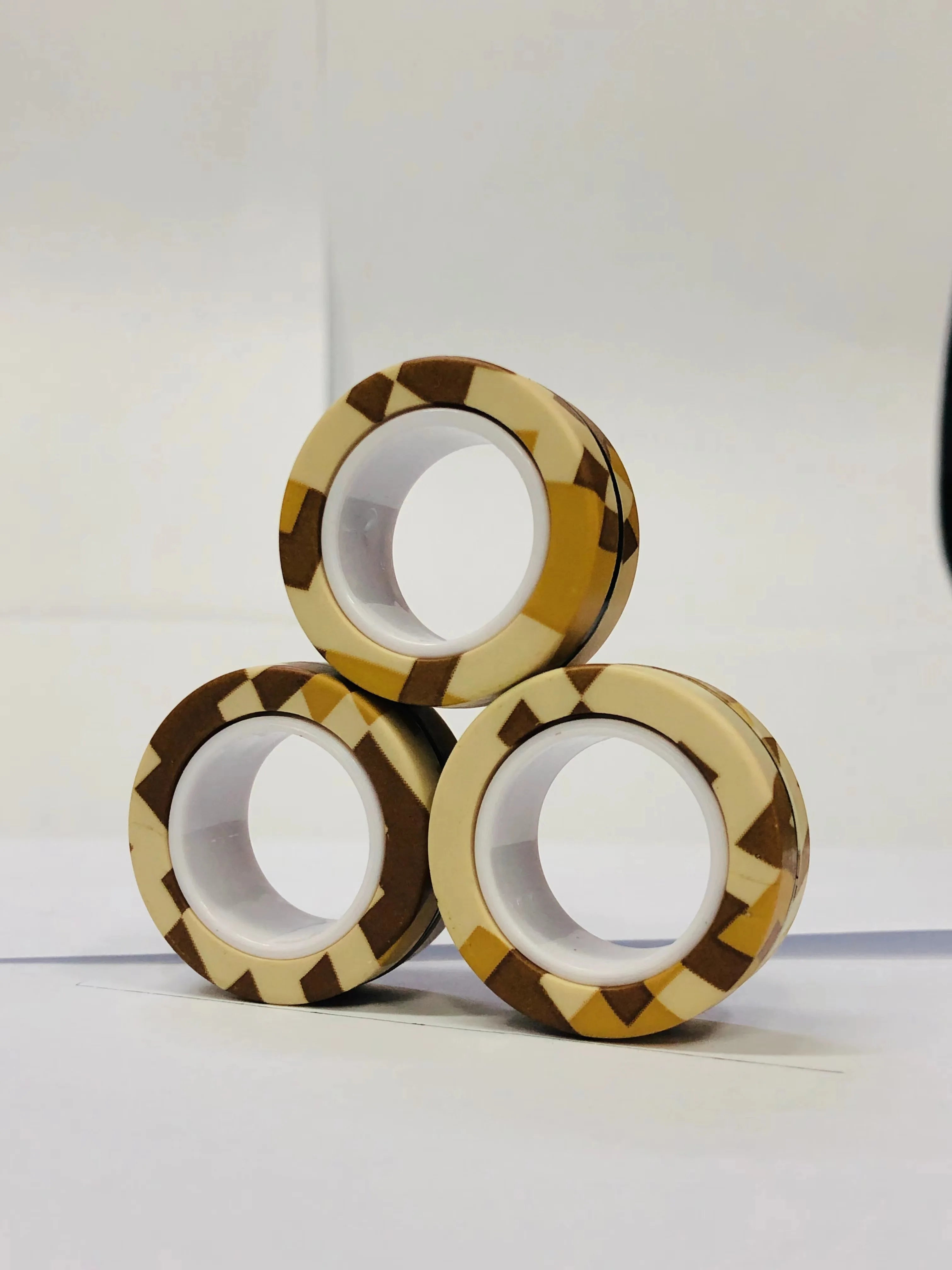 3 stuks vinger magnetische ringen | Kleurrijke fidget speelgoed set voor volwassenen en kinderen, magneet spinner ringen voor stressverlichting