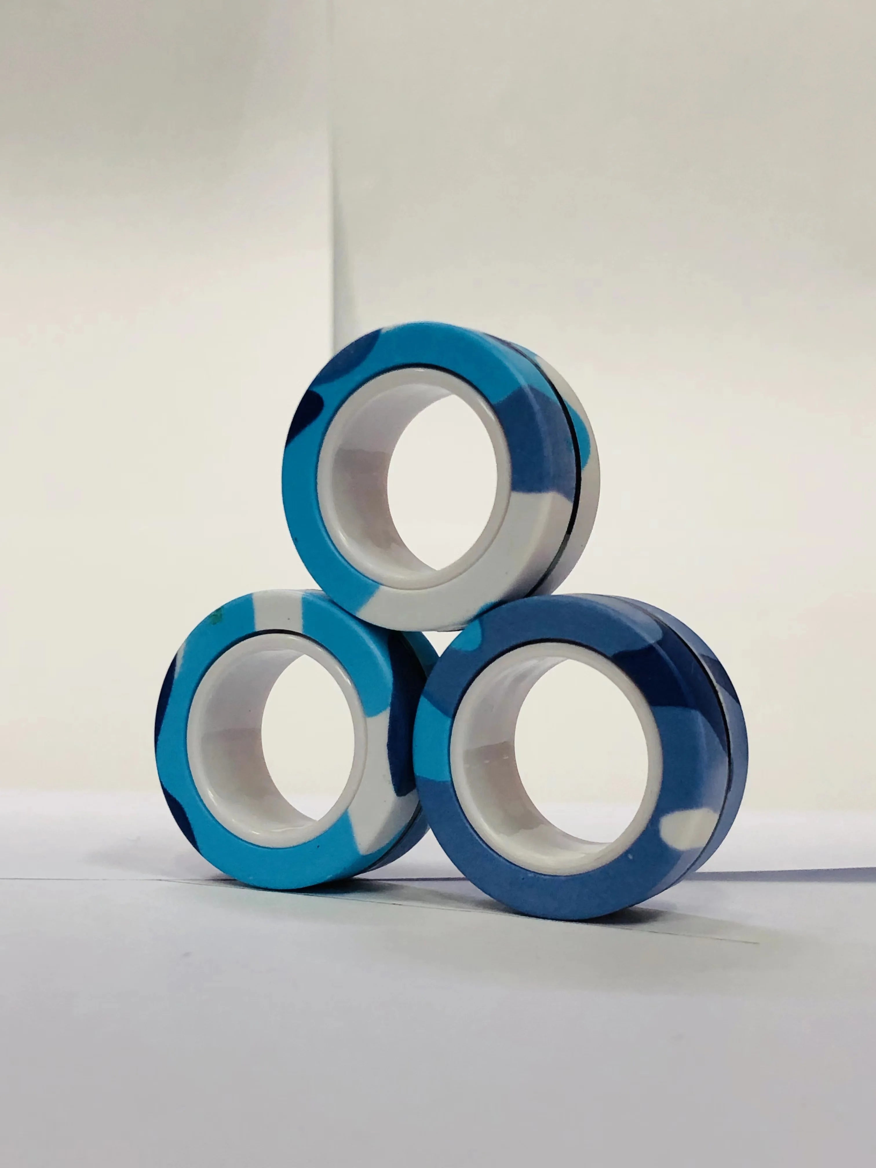 3 stuks vinger magnetische ringen | Kleurrijke fidget speelgoed set voor volwassenen en kinderen, magneet spinner ringen voor stressverlichting
