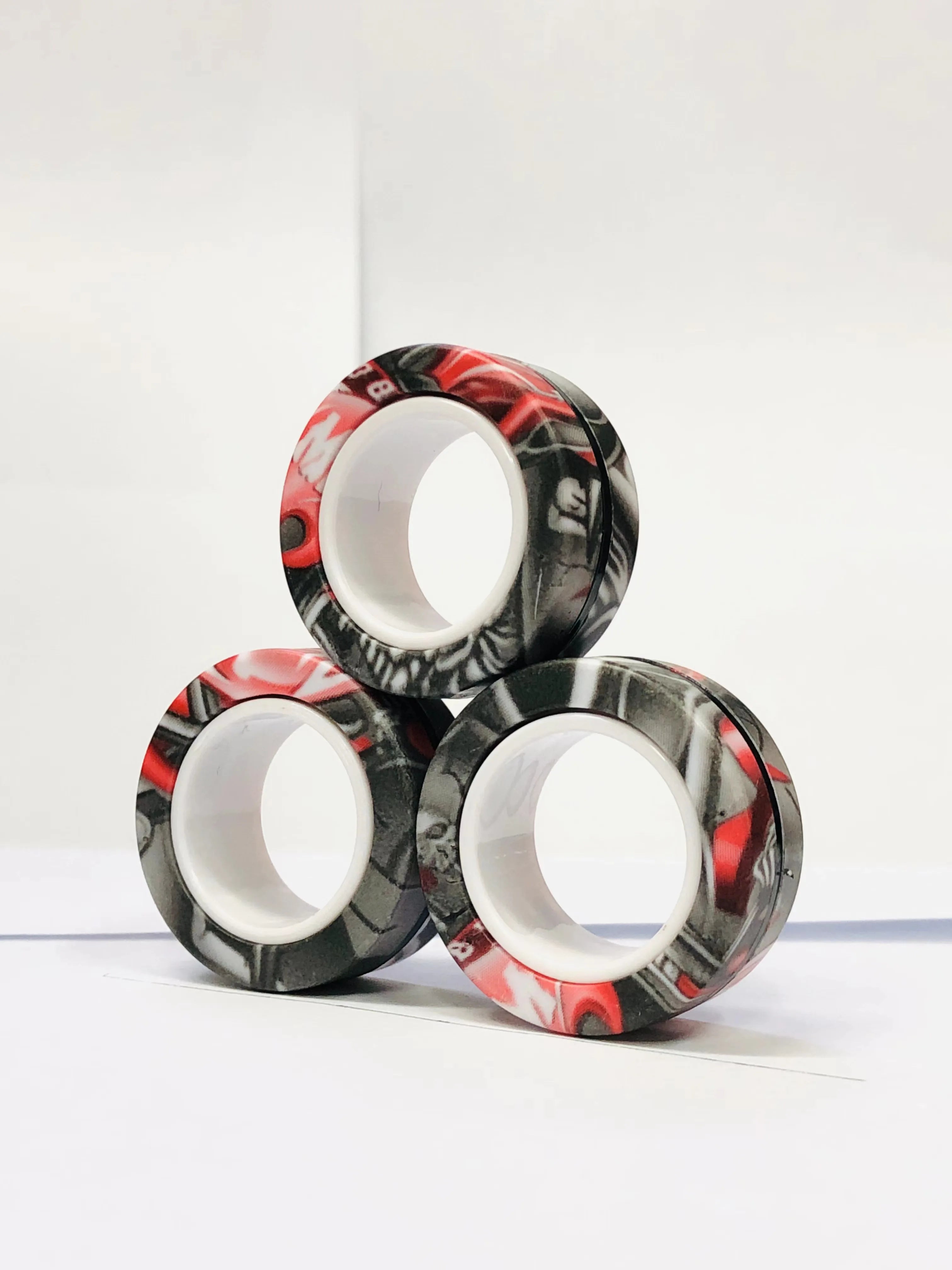 3 stuks vinger magnetische ringen | Kleurrijke fidget speelgoed set voor volwassenen en kinderen, magneet spinner ringen voor stressverlichting