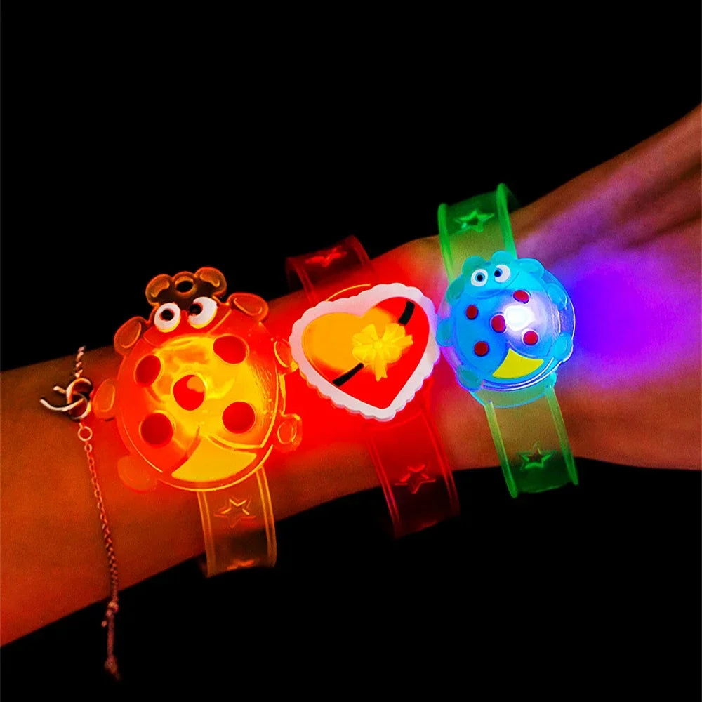 Cartoon Oplichtende Armband | Creatief Horloge met Glitters, Kleine Speelgoedcadeaus voor Kinderen, Feestdecoraties Glow in the Dark