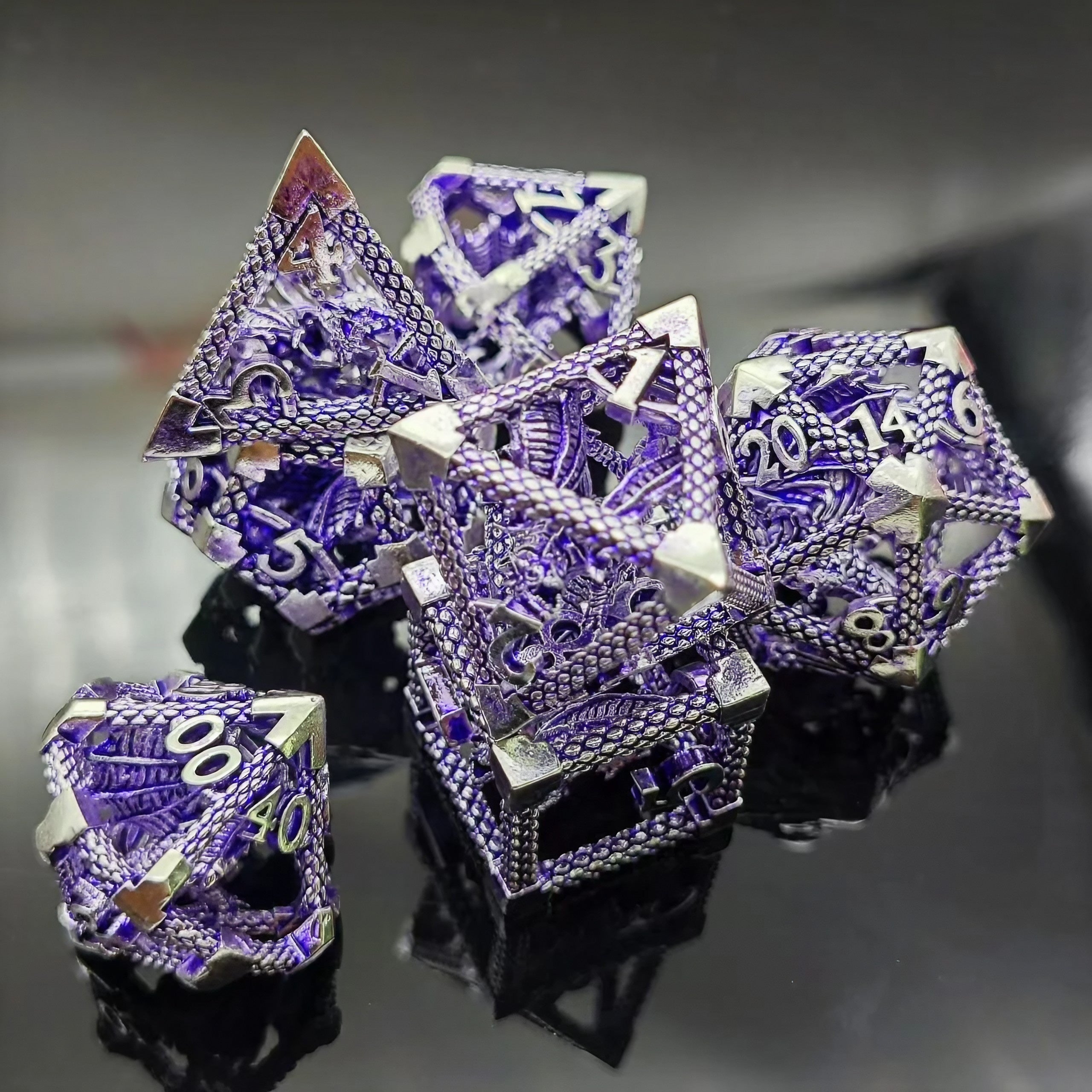 Metalen 3D Drakendobbelstenen – D&D RPG en Rekenonderwijs Set